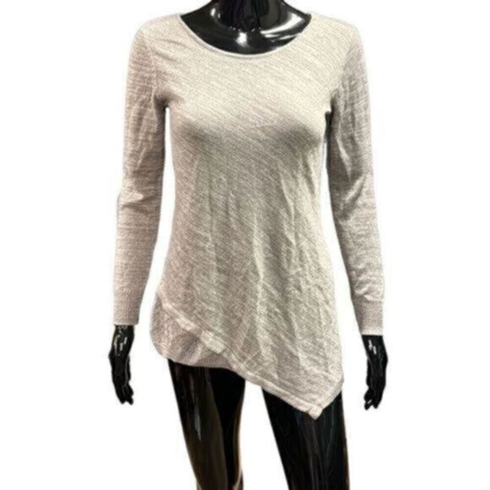 Kate & Mallory gray with gold sparkle threading long sleeve lightweight sweater